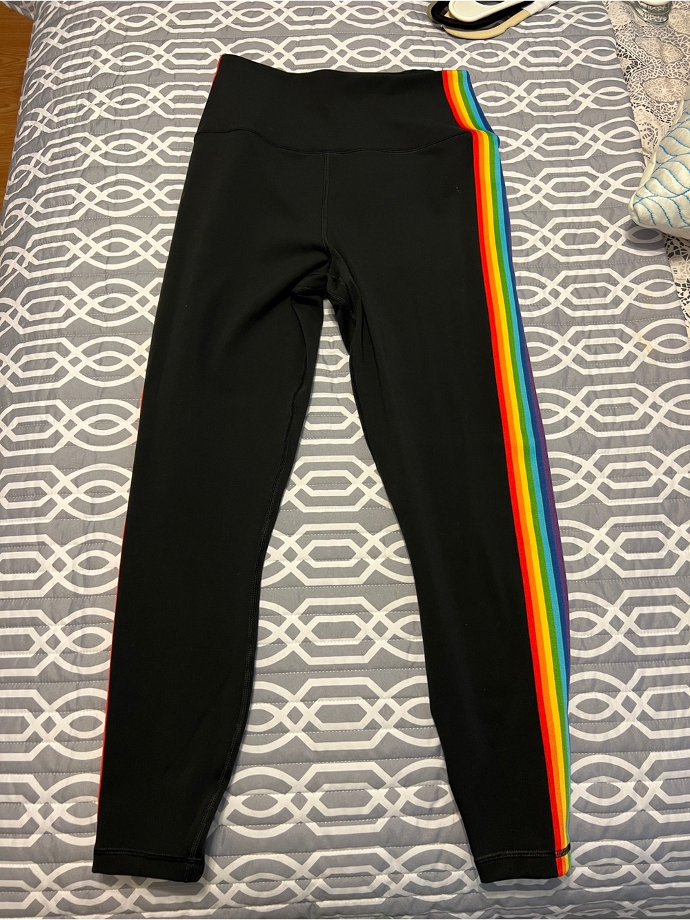 Spiritual Gangster Rainbow Leggings size Large